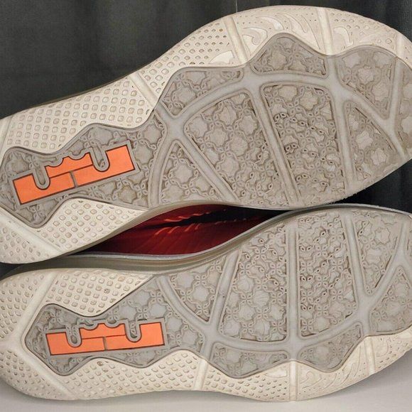 Nike LeBron Air Max X 10 Low Basketball Shoes Univ - Picture 6 of 9